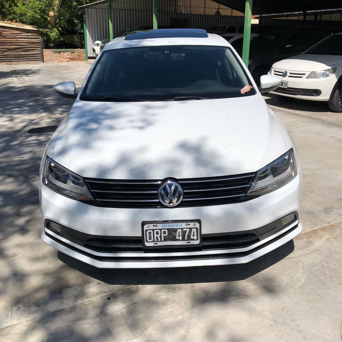 VOLKSWAGEN VENTO - InfoGuia Traslasierra VOLKSWAGEN VENTO - InfoGuia Traslasierra - 🚘 Volkswagen Vento Advence Plus ✔️Modelo 2015 ✔️NAFTA 2.5 ✔️KM: 144.000 ➡️ Oportunidad UNICA 🚩 Simón Bolivar 1850 -Mina Clavero 👉🏼📱( 3544-430878)